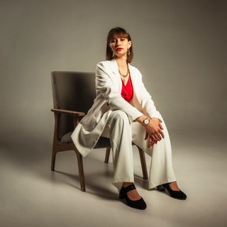 АНЭТ БАТАРЕЙКА / АРХИТЕКТОР СВОБОДЫ И УВЕРЕННОСТИ