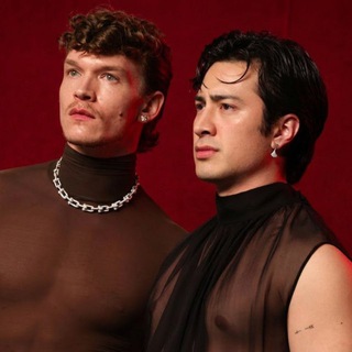 𝐂𝐨𝐭𝐭𝐚𝐠𝐞 𝐇𝐞𝐚𝐭𝐞𝐝 𝐑𝐢𝐯𝐚𝐥𝐫𝐲 / Cottage Heated Rivalry