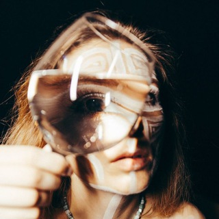 MakaArova