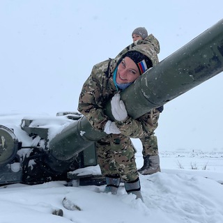 Девушка на ТАНКЕ 🇷🇺