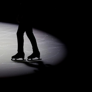 Sharp Pictures / M2X2 📸⛸