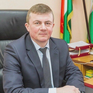 Феденков Игорь Николаевич - Глава Кировского муниципального округа