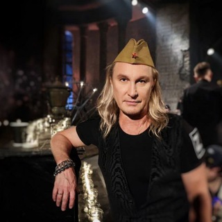 Александр Иванов