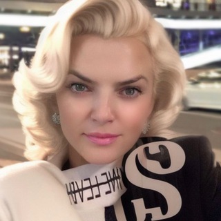 Лина Кэрл: пером и мелом