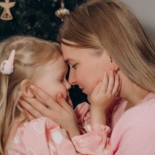 Мама вяжет 🧶