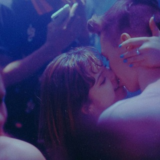 𝐏𝐄𝐑𝐀𝐙𝐍𝐀