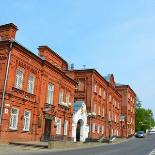 Красный дом