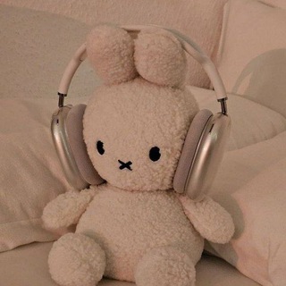 Aesthetic girls🌸🌷