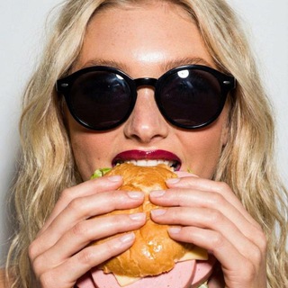 ИИ фото будка: промпты для генерации нейрофото, prompt для нейросети нана банана про, Kling AI, Veo 3, Grok Imagine 4o Image gpt