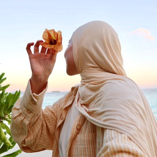 modest with aishaatau 🐚