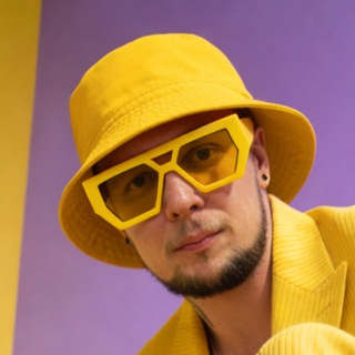 Алекс Мо 🦄 А что если единорог?