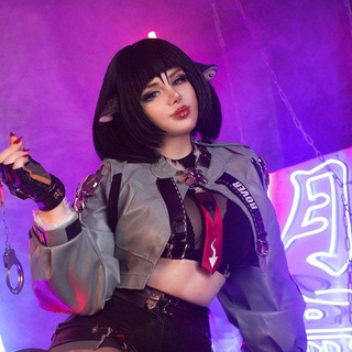 Alice With Cats 😈