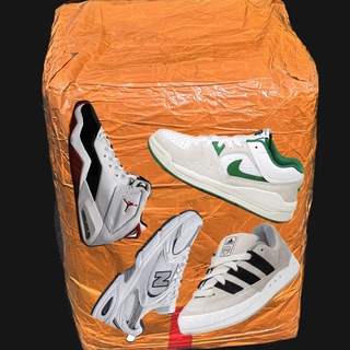 Алина выкупает в КИТАЕ