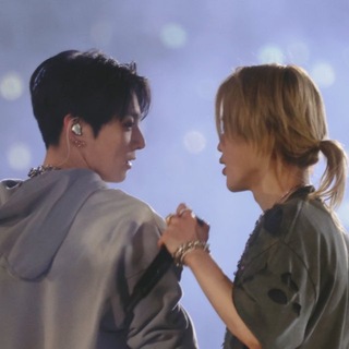 𝘴𝘶𝘯 𝘢𝘯𝘥 𝘮𝘰𝘰𝘯.