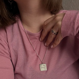 Настя снимает и пишет