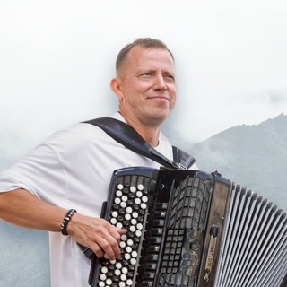 АНДРЕЙ КИРИЕНКО - баянист виртуоз