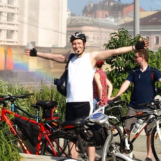 Антон Нефрит. Экскурсии по Москве: пешеходные и велоэкскурсии