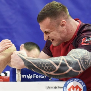 OLEG LYSENOK Armcroc