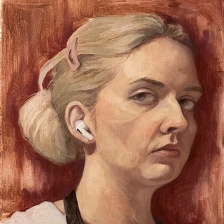 Вышла из тайги и рисует