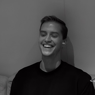 Артем Бурый | продажи и запуски