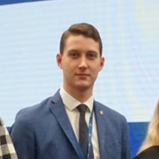 Даниил АрышеV