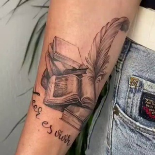 Настя, скажи, что почитать?