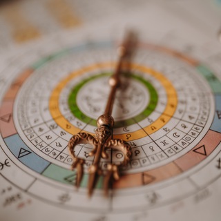 Астропсихология (Формула Души) с Беатой Бронзской