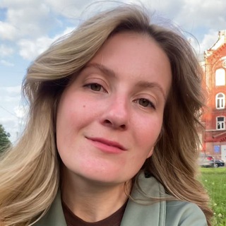 Юлия Белошвейкина в кружочках