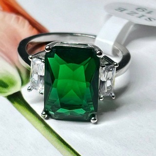 Серебро и Бижутерия Уникум