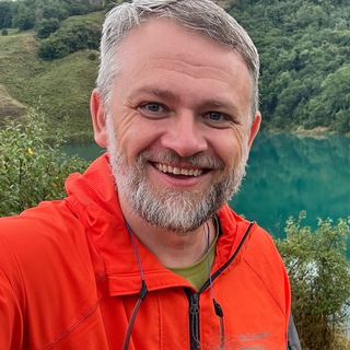 Гордеев. Седой предприниматель.