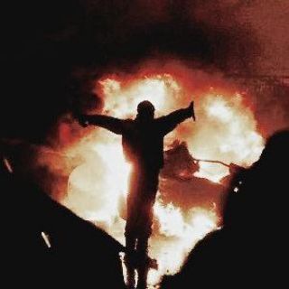 бумбая в небе.