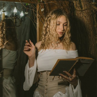 Уголок книголюба 📚