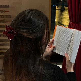 Клетка с книгами💭