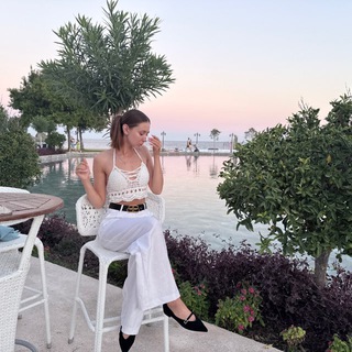 не стреляйте в белых лебедей