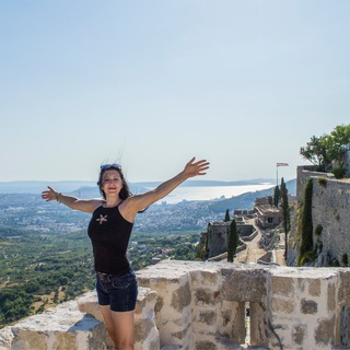 Замки и крепости планеты