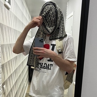 никита чекмачёв что-то постит