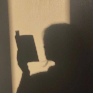 Читай и смотри 📚