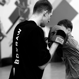 Сёмкин Максим— тренер по боксу