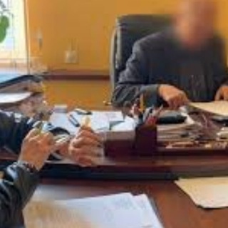 Компроматы и скандалы власти