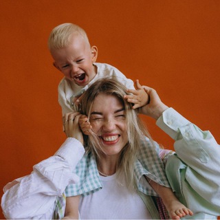 happy person & cool mom