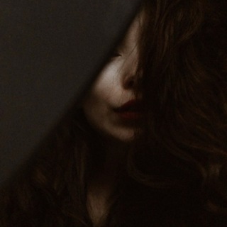 дама с кровавым пером | Пак Виктория