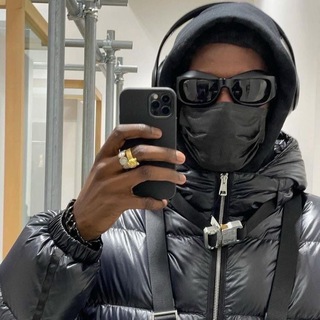 Денег нет, всё в солане