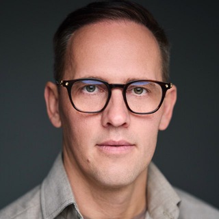 Мужской стилист Денис Гаврилов