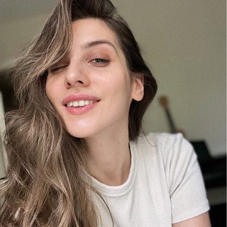 Аня, которая читает