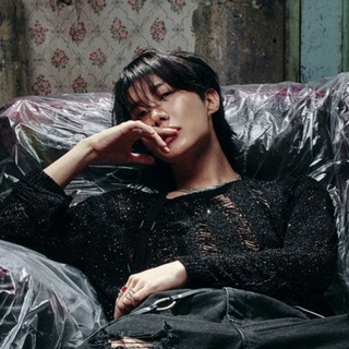 1994 ⟭⟬E ARE B⟬⟭CK