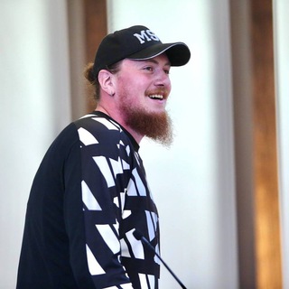 СТЭП БЭК НЕ ТУДА