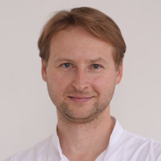 РАССОЛОВ ПЛАСТИЧЕСКИЙ ХИРУРГ