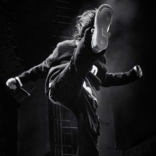 «Джизус» с обеих сторон