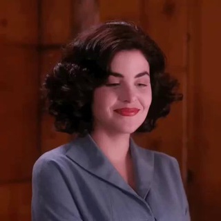 eat. love. watch movies.