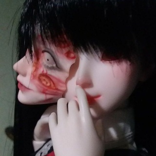 escape from eden " ボイド☨ 🗡️